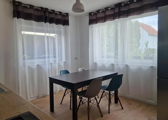 Ferien- Und Messewohnung In Bei Frankfurt Am Main Schoneck